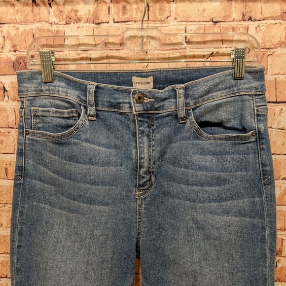 Sneak Peek Jeans Mid Rise Size 11 W30 - Picture 3 of 16